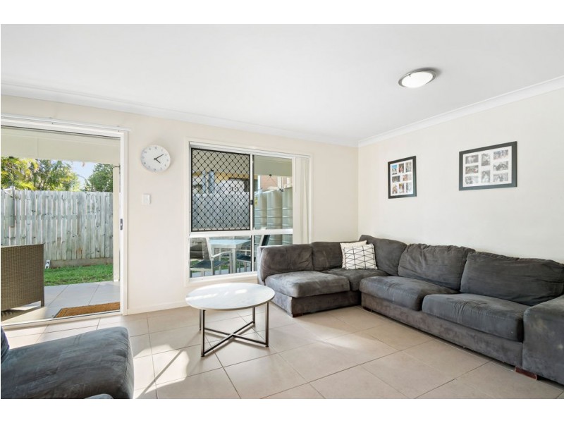 2 Bonniebrae Street, Wynnum West QLD 4178