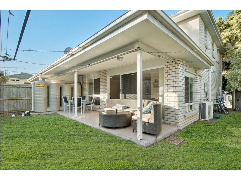 2 Bonniebrae Street, Wynnum West QLD 4178