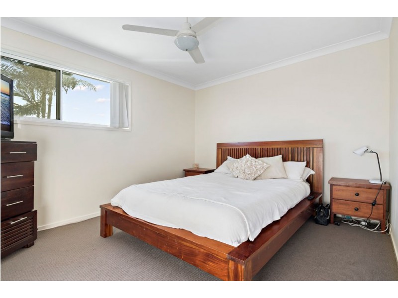 2 Bonniebrae Street, Wynnum West QLD 4178