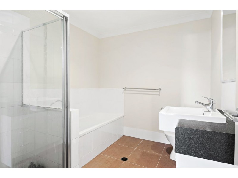 2 Bonniebrae Street, Wynnum West QLD 4178