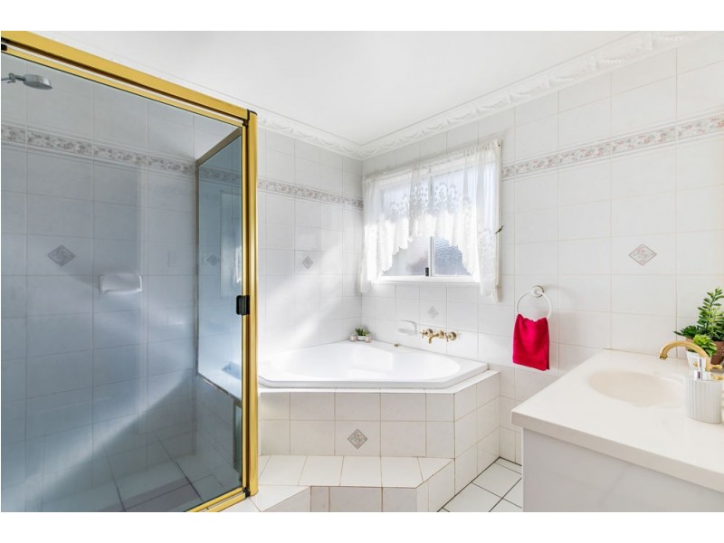 19 Fern Drive, Kearneys Spring QLD 4350