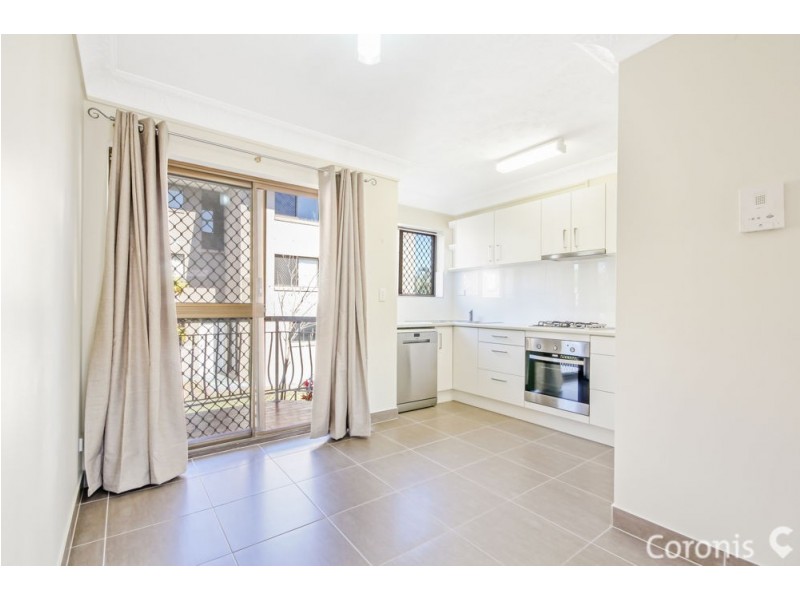 2/45 Victoria Terrace, Gordon Park QLD 4031