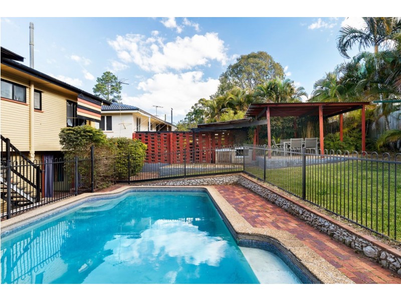 16 Cresfield Street, Zillmere QLD 4034