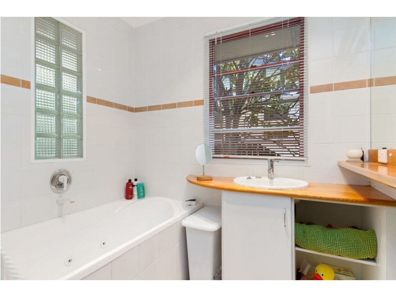 23 Beaconsfield Terrace, Gordon Park QLD 4031