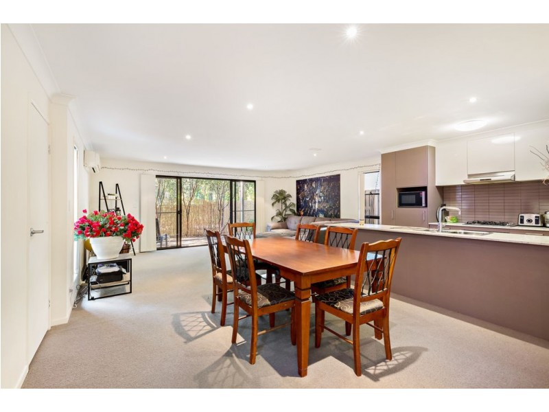 20/2 Jefferson Court, Upper Coomera QLD 4209