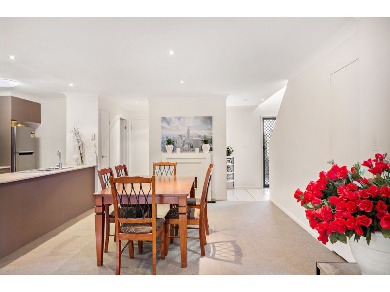 20/2 Jefferson Court, Upper Coomera QLD 4209