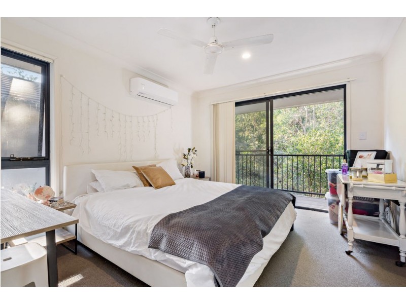 20/2 Jefferson Court, Upper Coomera QLD 4209