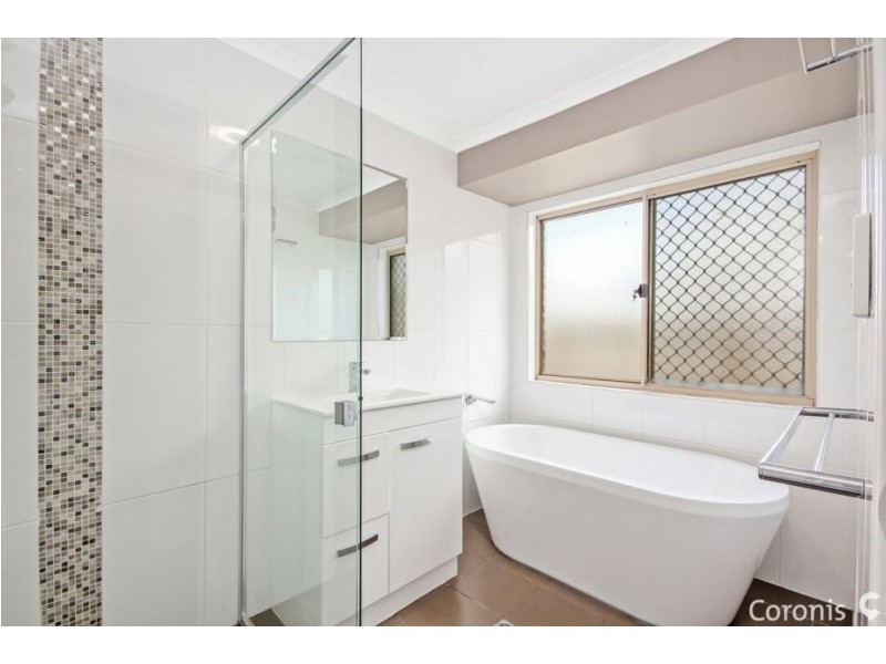 33 Chowchilla Street, Albany Creek QLD 4035