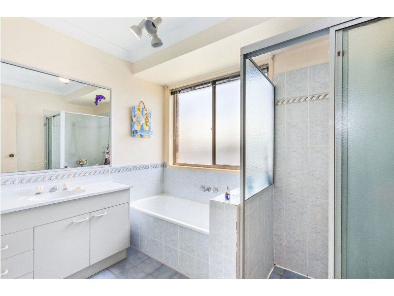 10 Gardenia Drive, Birkdale QLD 4159