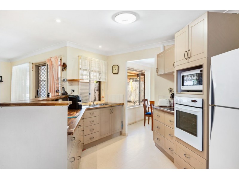 10 Gardenia Drive, Birkdale QLD 4159