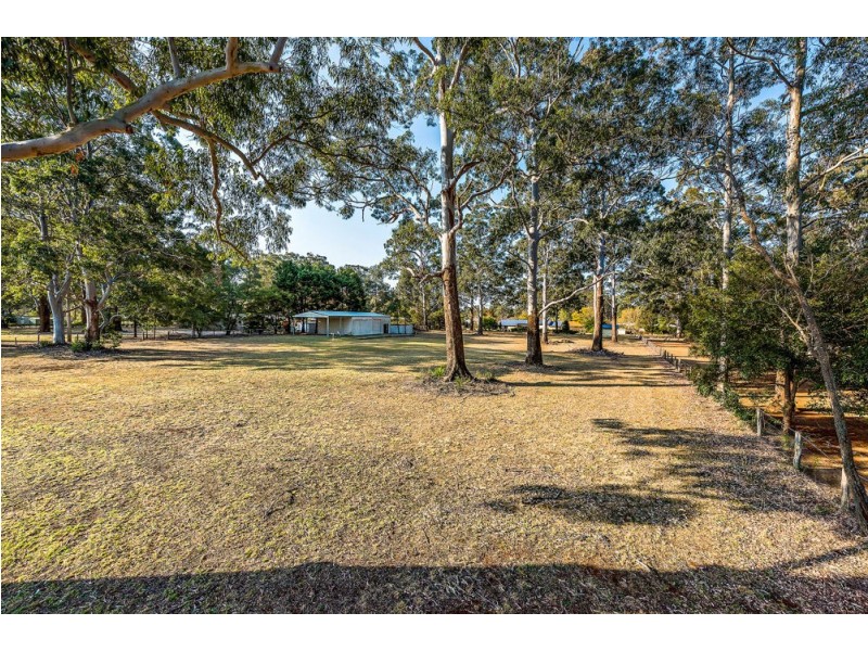 22 Highfields Road, Highfields QLD 4352