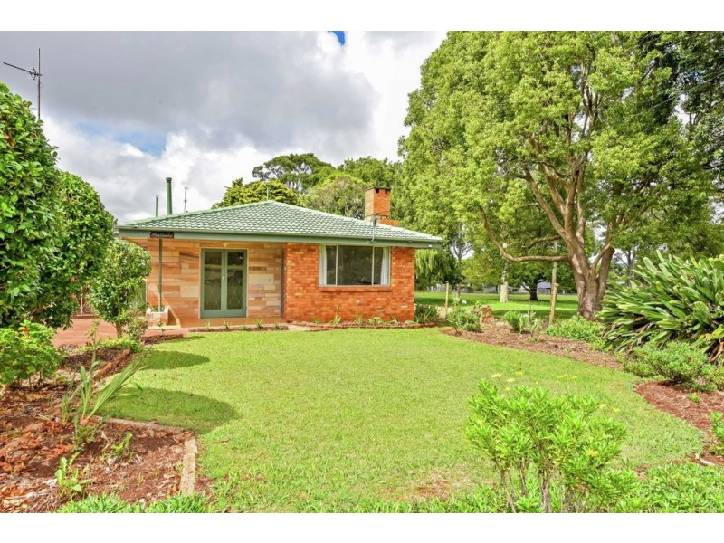 16 Parsons Street, Rangeville QLD 4350