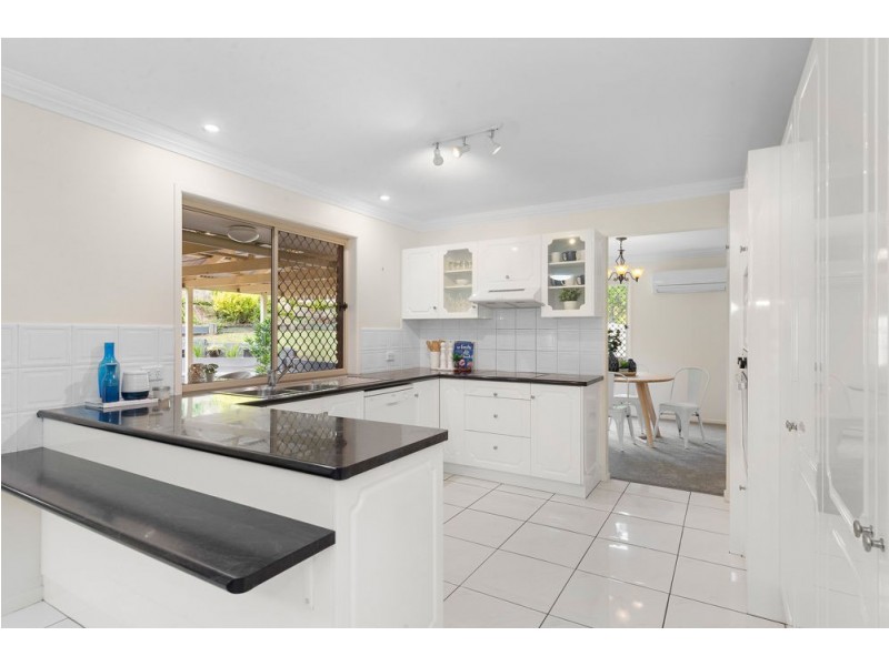 3 Teak Court, Albany Creek QLD 4035