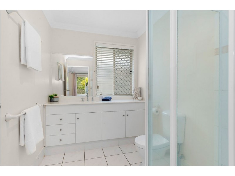 3 Teak Court, Albany Creek QLD 4035