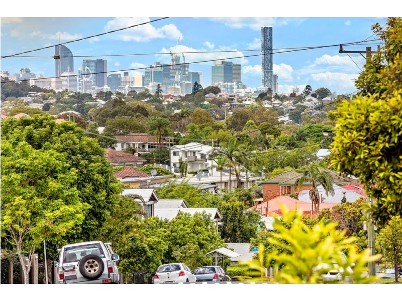 4 Winnam Street (Aka 78 Clifford Street), Stafford QLD 4053