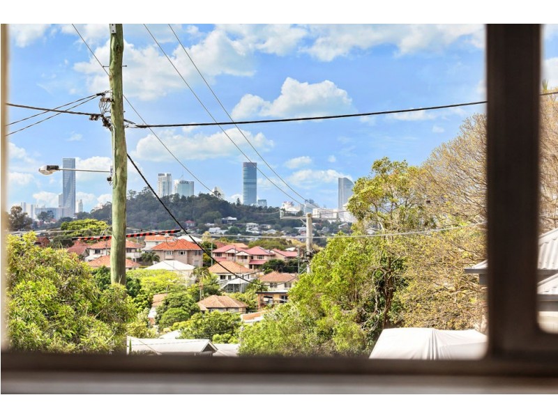 4 Winnam Street (Aka 78 Clifford Street), Stafford QLD 4053