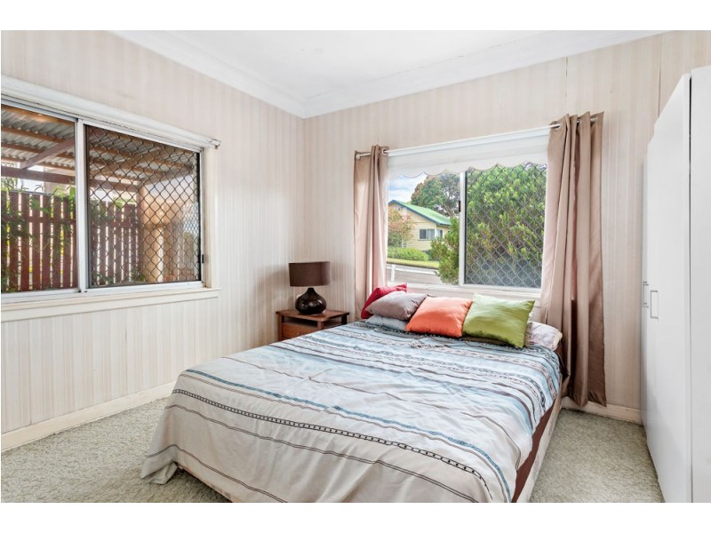 4 Winnam Street (Aka 78 Clifford Street), Stafford QLD 4053