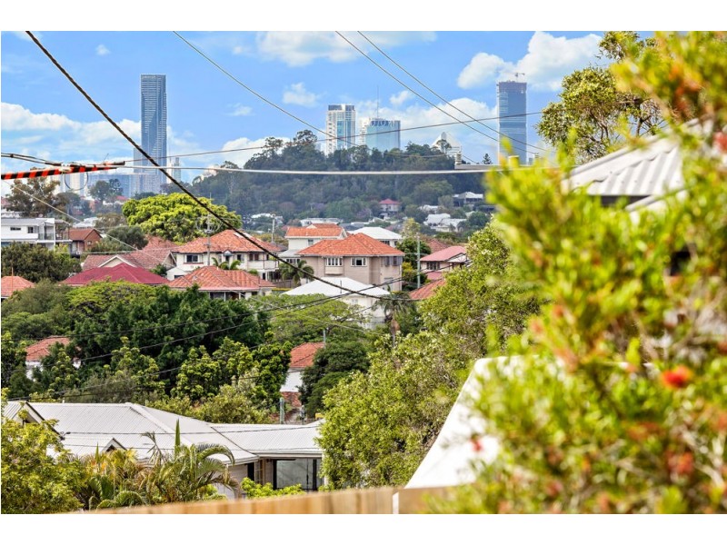 4 Winnam Street (Aka 78 Clifford Street), Stafford QLD 4053