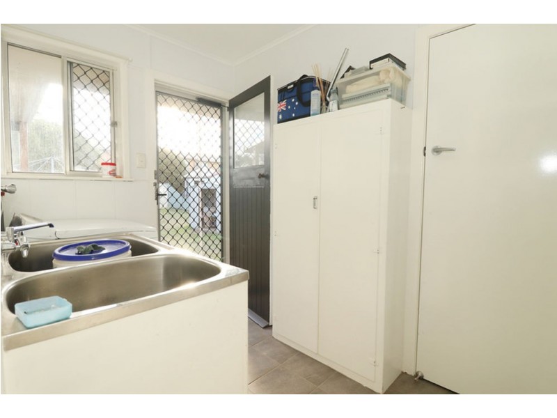 1 Jean Street, Harristown QLD 4350