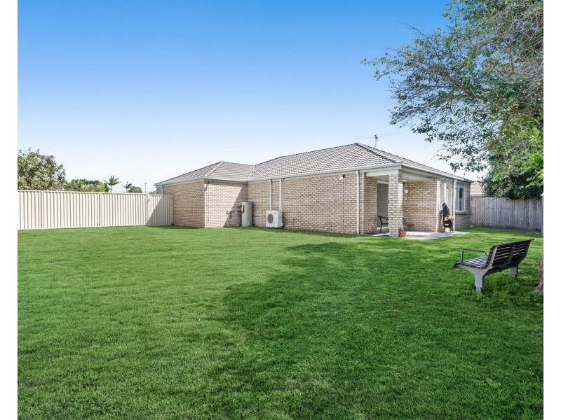 26 Camille Crescent, Wynnum West QLD 4178