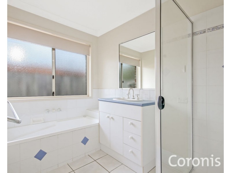 21 Manor Crescent, Wakerley QLD 4154