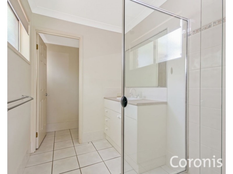 21 Manor Crescent, Wakerley QLD 4154