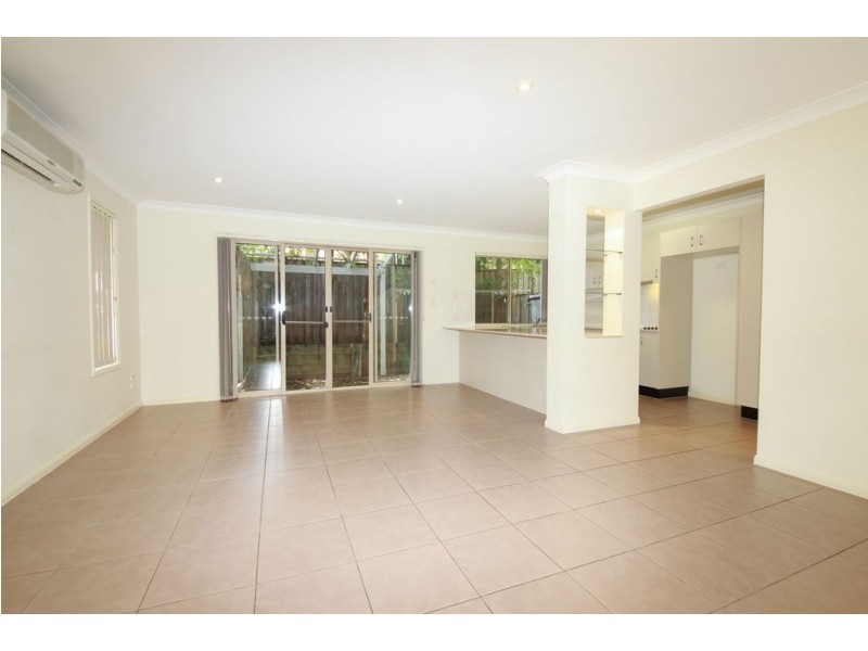 5/32-34 Margaret Street, Southport QLD 4215