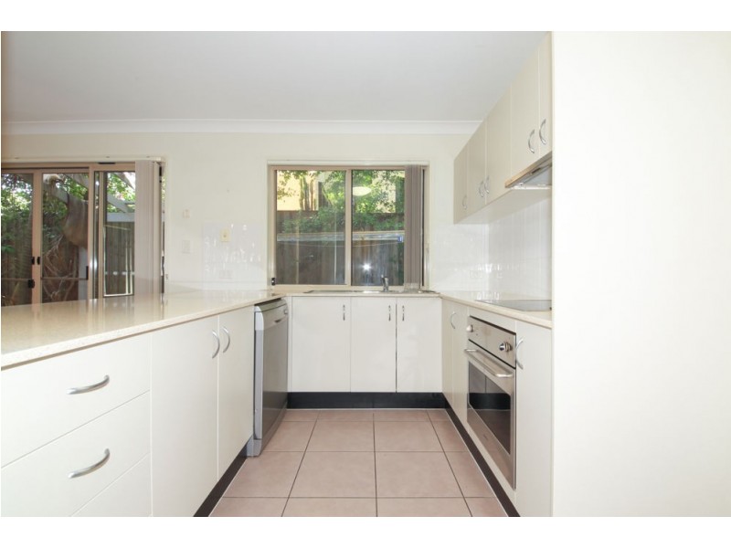 5/32-34 Margaret Street, Southport QLD 4215