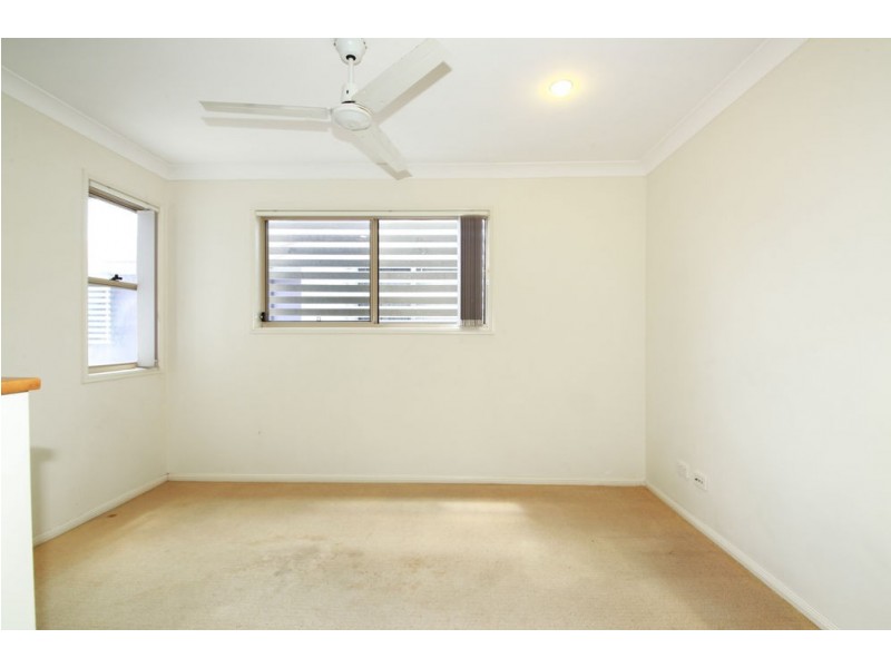 5/32-34 Margaret Street, Southport QLD 4215