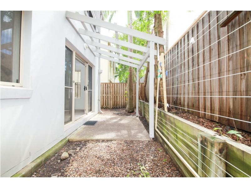 5/32-34 Margaret Street, Southport QLD 4215