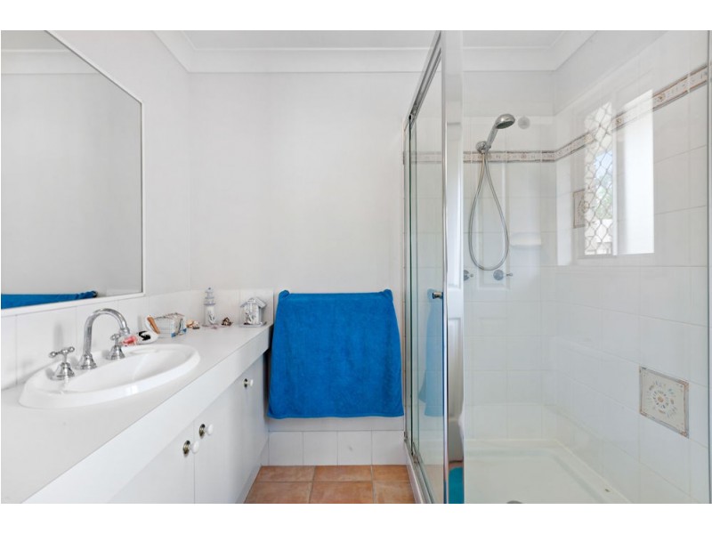 187 Hindes Street, Lota QLD 4179