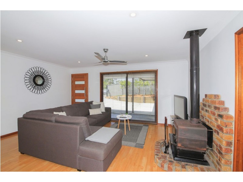 39 Mitchell Avenue, Molendinar QLD 4214