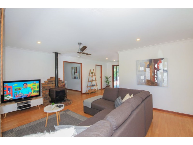 39 Mitchell Avenue, Molendinar QLD 4214