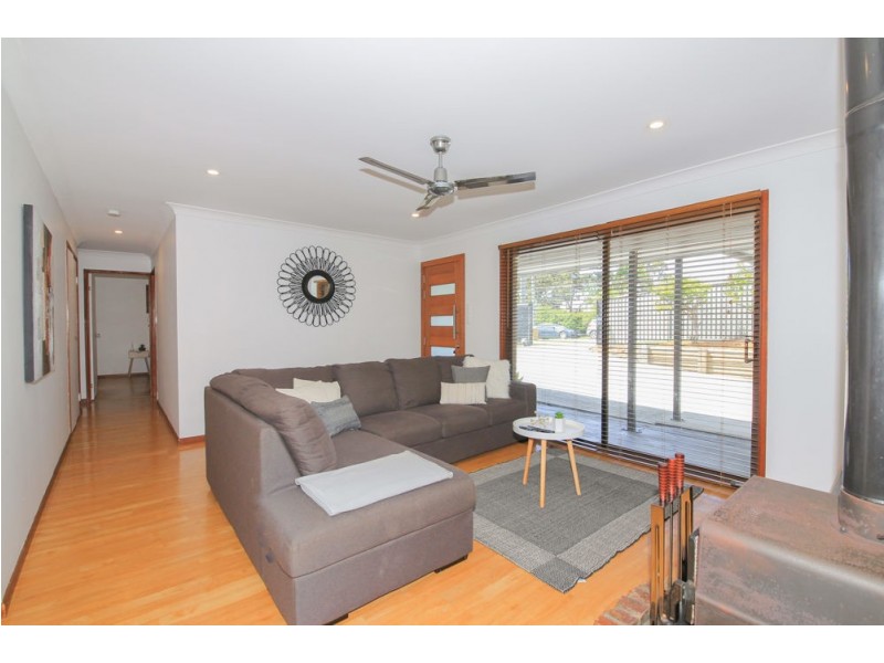 39 Mitchell Avenue, Molendinar QLD 4214