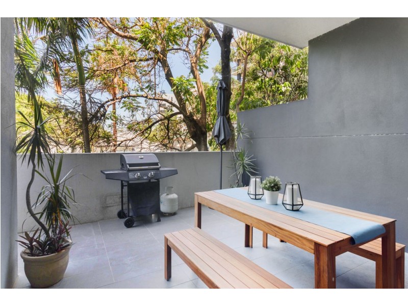 2/31 Agnes Street, Albion QLD 4010