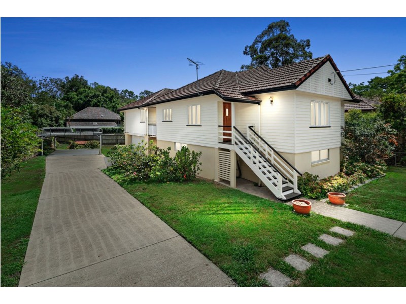 61 Grevillea Road, Ashgrove QLD 4060