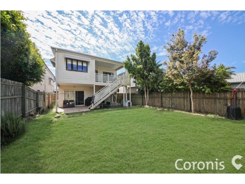 18 Pine Street, Wynnum QLD 4178