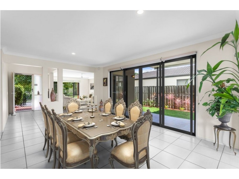61 Macaranga Crescent, Carseldine QLD 4034
