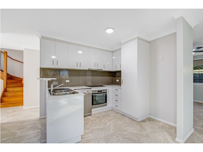 1&2 /162 North Street, North Toowoomba QLD 4350