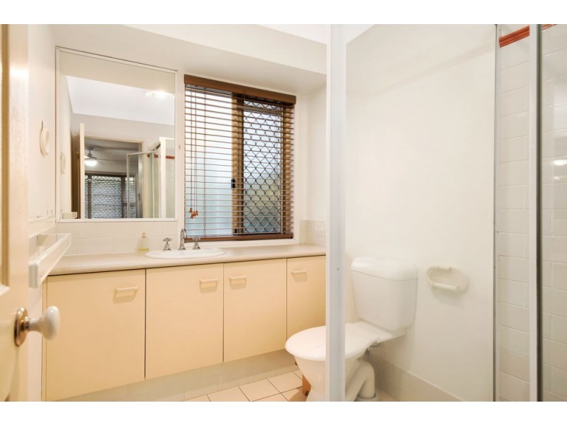 49 Oxford Crescent, Bridgeman Downs QLD 4035