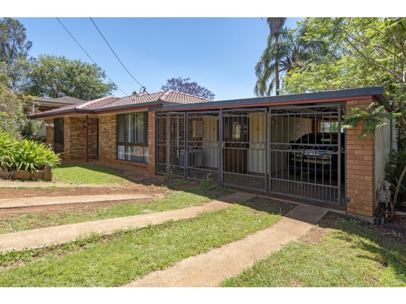10 Lindemann Court, Wilsonton Heights QLD 4350