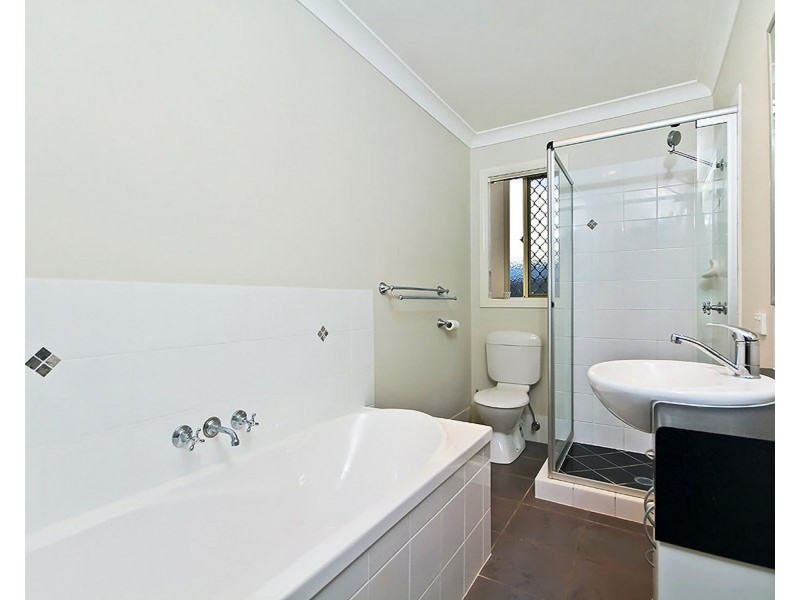 24 Esperance Crescent, Springfield Lakes QLD 4300