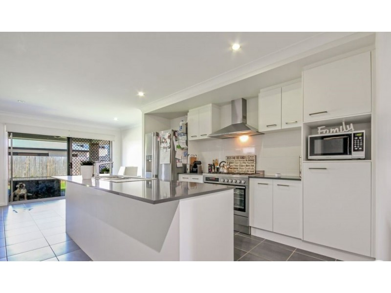 48 Cardwell Circuit, Thornlands QLD 4164