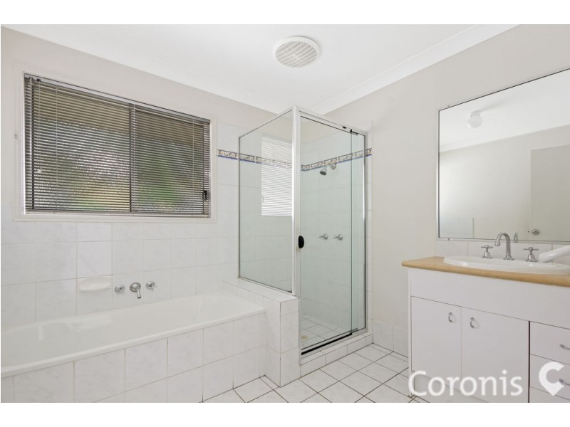 38 Poinciana Street, Wynnum West QLD 4178