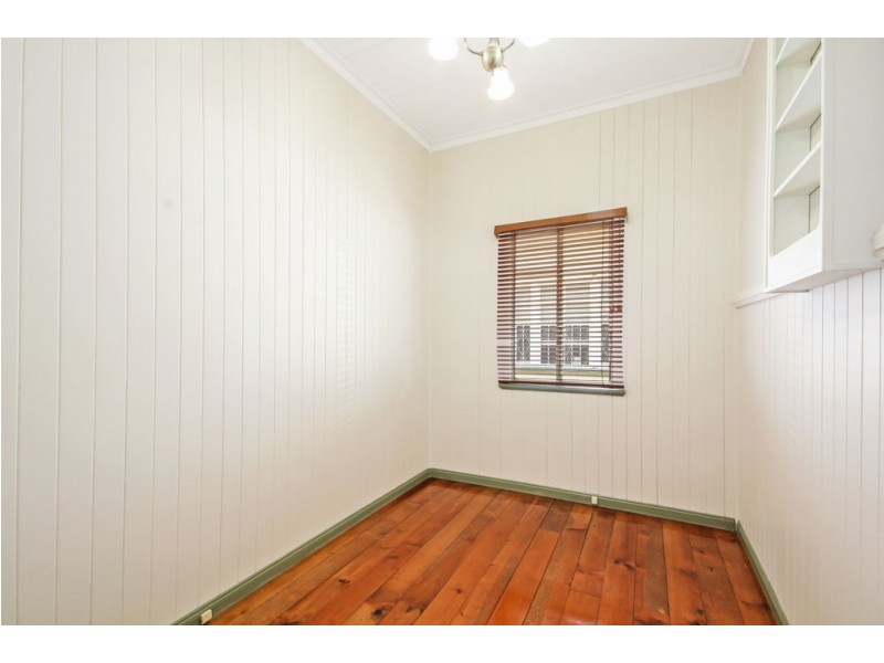 268 Bennetts Road, Norman Park QLD 4170