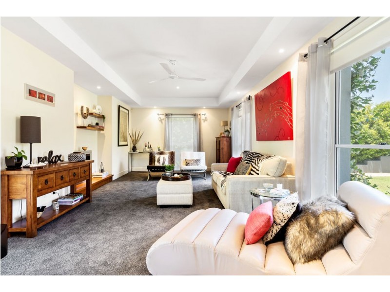 49 Halleys Crescent, Bridgeman Downs QLD 4035