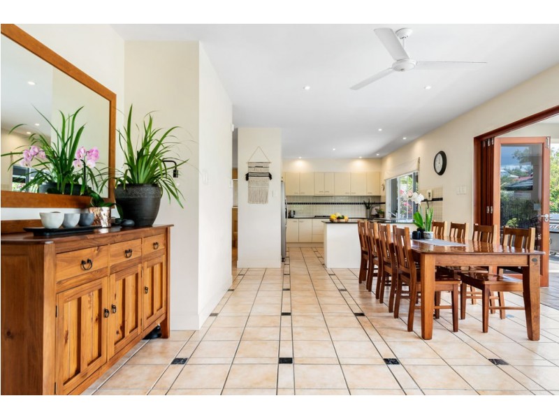 49 Halleys Crescent, Bridgeman Downs QLD 4035