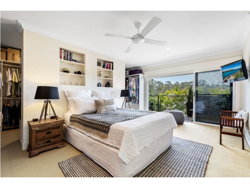 49 Halleys Crescent, Bridgeman Downs QLD 4035