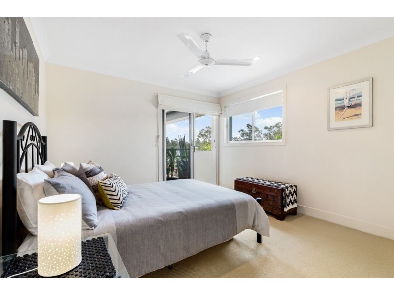 49 Halleys Crescent, Bridgeman Downs QLD 4035