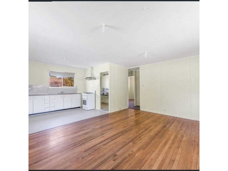 38 Albert St, Woodridge QLD 4114